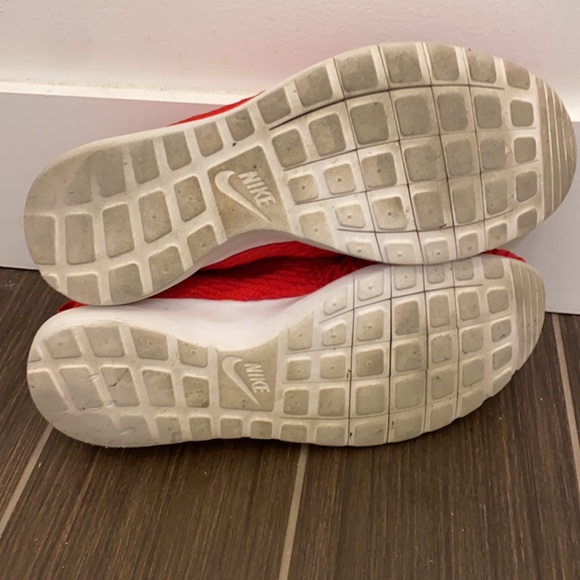 Nike Roshe NM Flyknit Mens Athletic Running Shoes Size 8.5 Red 677243-603 - Picture 4 of 5